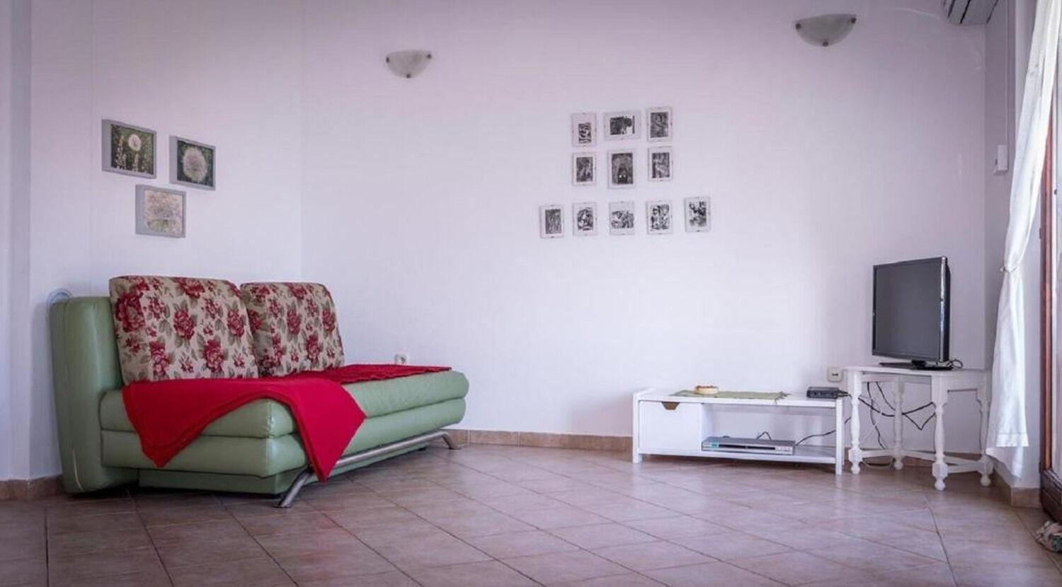 Apartments Brane - 100M From The Beach Trogir Exterior photo