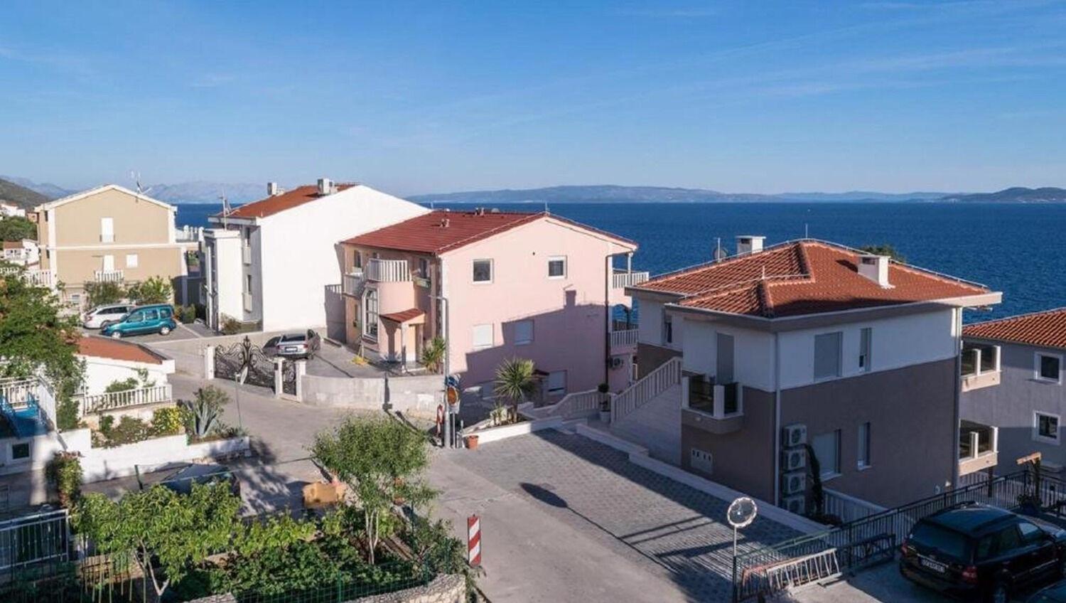 Apartments Brane - 100M From The Beach Trogir Exterior photo